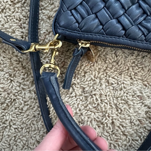 Clare V Petit Moyen in puffy navy blue - Picture 9 of 14